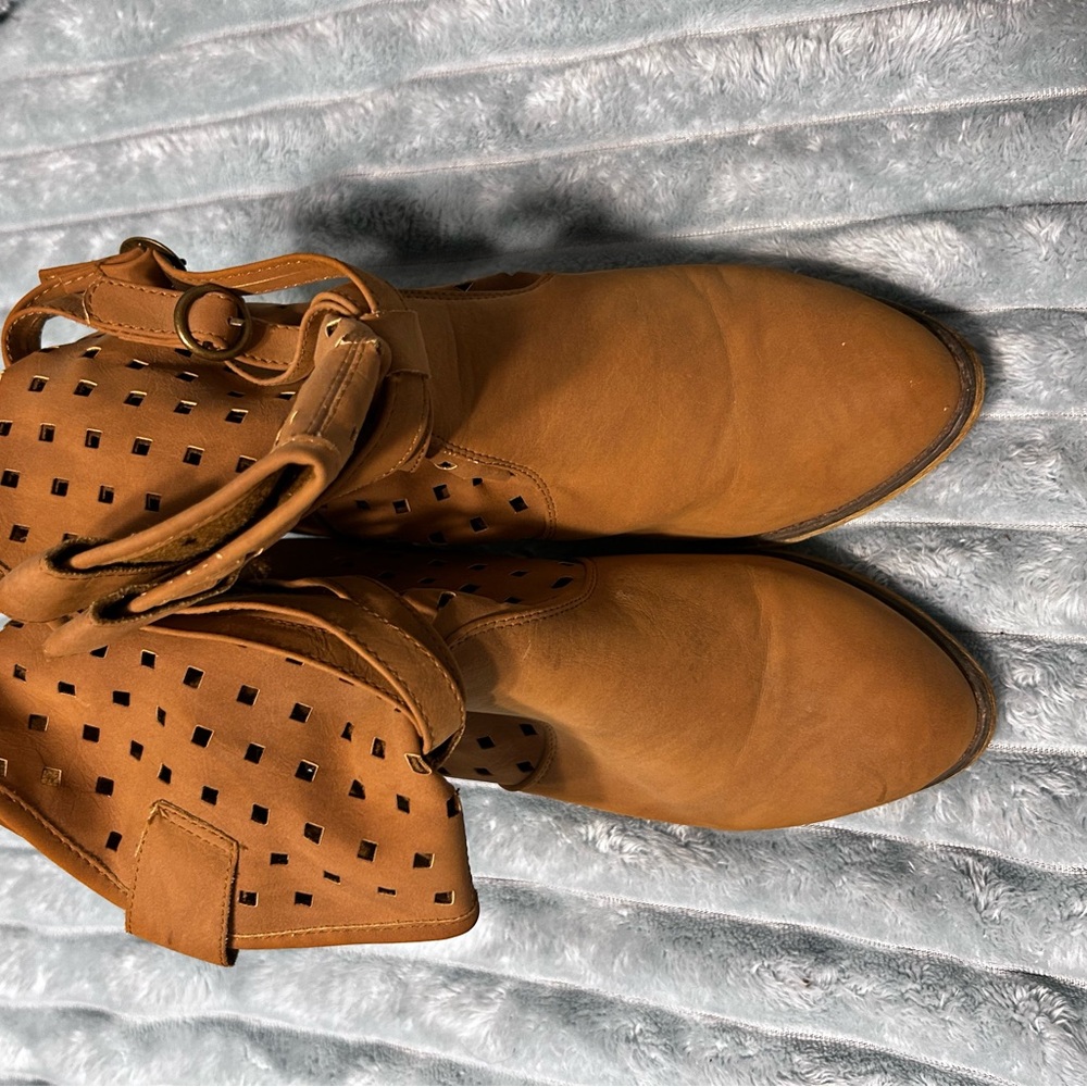 Tan Leather Shoes